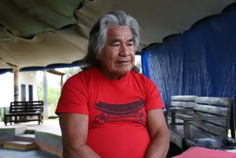 Brasília (DF), 16/04/2025 - Cacique Álvaro Tucano na aldeia Santuário dos Pajés, em área ocupada por indígenas no Noroeste. Foto: Antonio Cruz/Agência Brasil