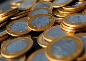 Google reexibe conversor de real para outras moedas após quatro meses