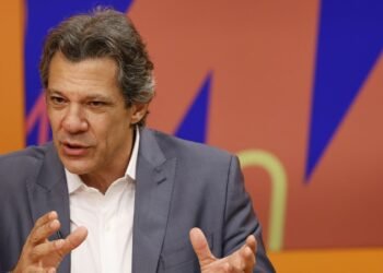Haddad afirma que EUA são incoerentes ao tarifar o Brasil