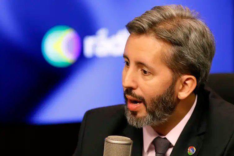 Bruno Peres/Agência Brasil Brasília (DF), 25/03/2025 - Leandro Grass, presidente do Instituto do Patrimônio Histórico e Artístico Nacional (IPHAN), participa do programa A Voz do Brasil. Foto: Bruno Peres/Agência Brasil