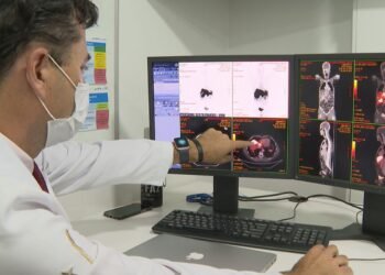 Rastreamento de câncer de intestino identifica lesões em 231 pacientes