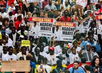 Ato em São Paulo pede justiça no caso de senegalês morto por PM