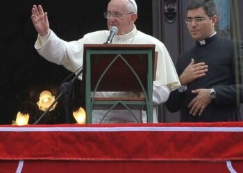 Papa pediu velório simples em testamento assinado em 2022