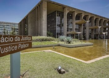 Programa visa colocar crianças no centro de políticas públicas do país