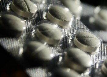 Operação investiga tráfico internacional de uma tonelada de remédios