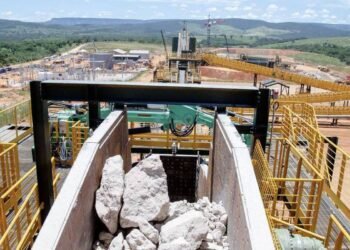 Busca por minerais da transição energética acelera crise climática