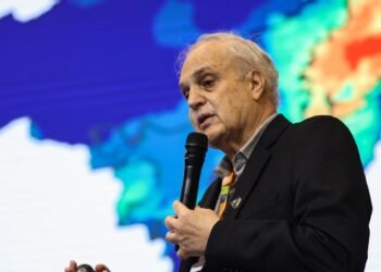 Brasil pode zerar emissões até 2040, diz Carlos Nobre