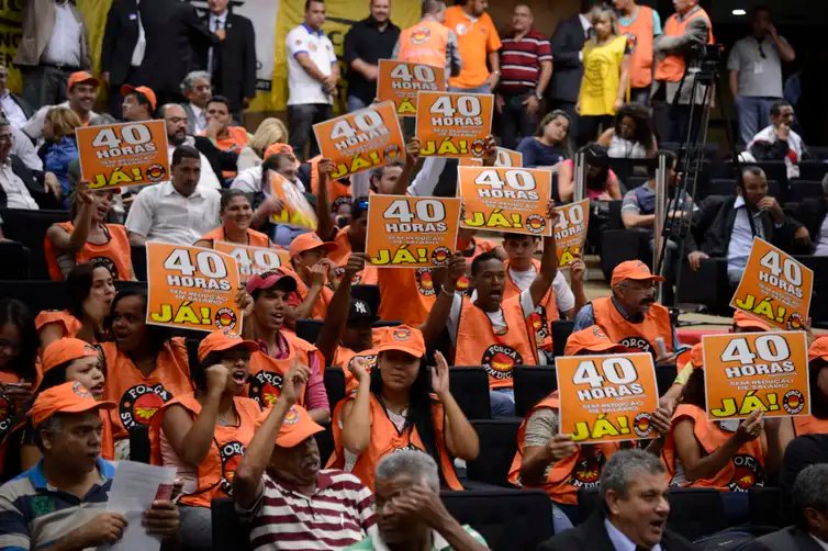 Ministério Público do Trabalho; Dieese; CSP-Conlutas; e Centrais Sindicais lançam Campanha pela Redução da Jornada de Trabalho para 40 horas semanais (Valter Campanato/Agência Brasil)