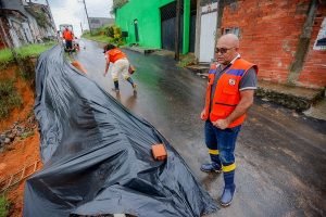Simões Filho é atingida por grande volume de chuva e equipes seguem em prontidão – Prefeitura de Simões Filho