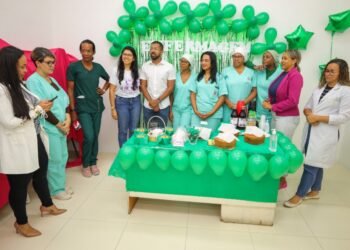 Profissionais de enfermagem do município são homenageados em data festiva – Prefeitura Municipal de Candeias.