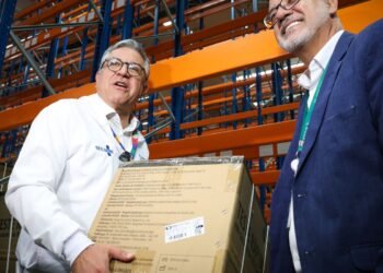 Ministério da Saúde recebe 1,3 milhão de vacinas contra a Covid-19