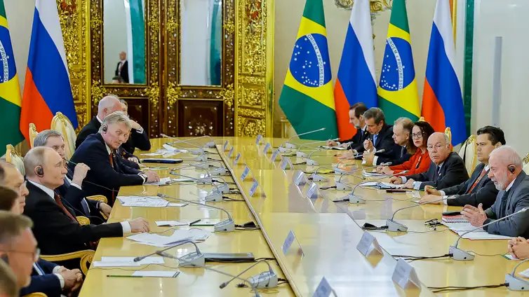Ricardo Stuckert / PR Rússia- 09/05/2025 Presidente da República, Luiz Inácio Lula da Silva, durante reunião com o Presidente da Federação da Rússia, Vladimir Putin. Grande Palácio do Kremlin, Rússia - Moscou.
Foto: Ricardo Stuckert / PR