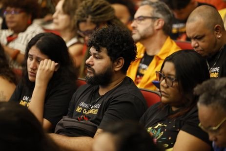 Rio de Janeiro (RJ), 13/05/2025 – Público da Universidade das Quebradas na conferência com os acadêmicos Gilberto Gil e Joaquim Falcão 