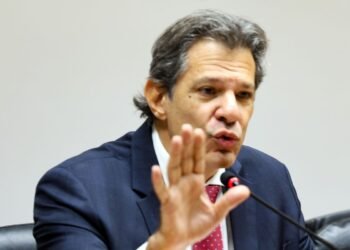 Haddad: Brasil tem "caixa-preta" de R$ 800 bi em renúncias fiscais