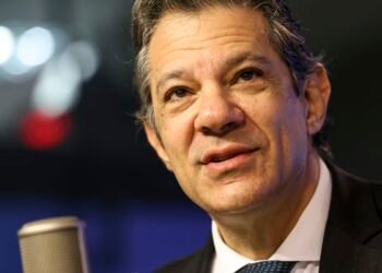 Haddad reúne-se com secretário do Tesouro de Trump em meio a tarifas