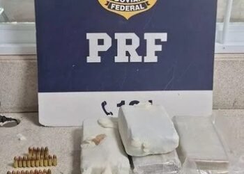 PRF prende passageiro com pistola e mais de 3 kg de crack na Bahia