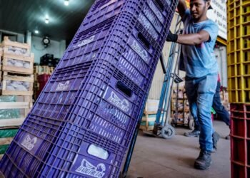 Rendimento médio dos brasileiros chega a R$ 3.057, recorde desde 2012