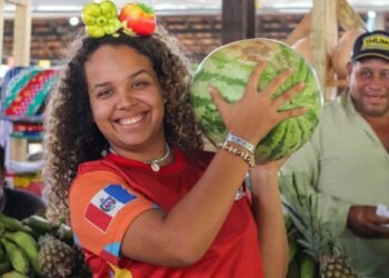 Feira do MST em SP permite passeio por histórias do Brasil e do mundo