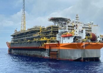 Petrobras descobre óleo de qualidade na Bacia de Santos