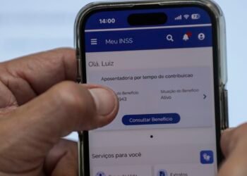 Segurados do INSS podem pedir devolução de descontos ilegais