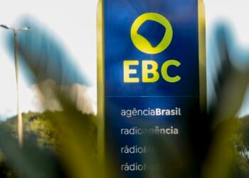 Aniversário da Agência Brasil é lembrado no plenário da Câmara