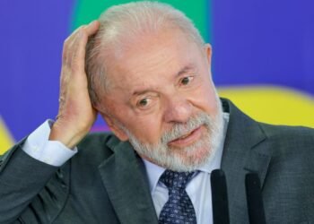 Lula diz que atritos internos são naturais na economia e meio ambiente