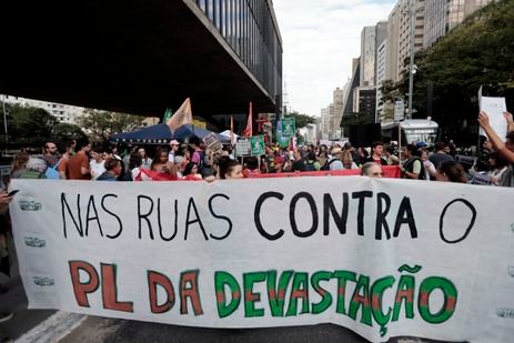 São Paulo (SP), 07/06/2025. Ato do Greenpeace no MASP contra o PL 2159. Foto: Paulo Pinto/Agência Brasil