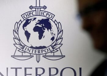 PF pede inclusão de Zambelli na lista de procurados pela Interpol