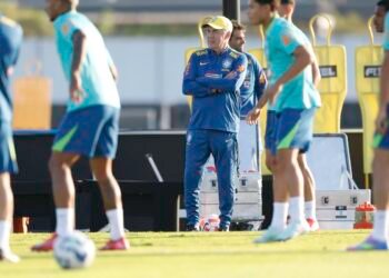 Carlo Ancelotti comanda o primeiro treino da seleção brasileira