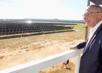 Novo parque solar em Minas Gerais pode abastecer 350 mil habitantes