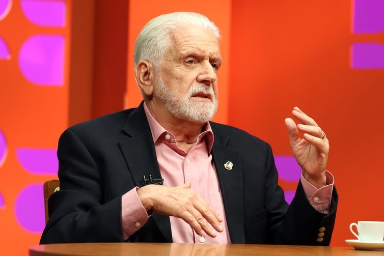 Valter Campanato/Agência Brasil Brasília (DF), 02/06/2025 - Senador Jaques Wagner participa do programa DR com Demori. Foto: Valter Campanato/Agência Brasil