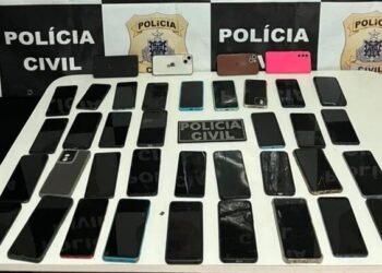 PC recupera quase 50 celulares em duas cidades baianas