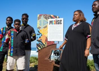 Memorial na Barra da Tijuca homenageia congolês Moïse, morto em 2022