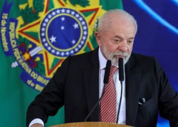 Lula reafirma que guerra em Gaza é genocídio e que judeus são contra