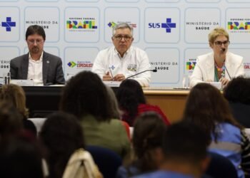 Agora Tem Especialistas lança edital nesta sexta com 1.778 vagas