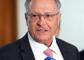 Alckmin conversa com secretário de Comércio dos EUA sobre tarifaço