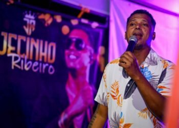 Moradores das ruas vencedoras do concurso “Eu trago minha rua no coração” comemoram título com atrações musicais – Prefeitura Municipal de Candeias.