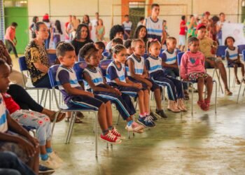 “Julho das Pretas” reúne estudantes para celebrar protagonismo das mulheres negras – Prefeitura Municipal de Candeias.