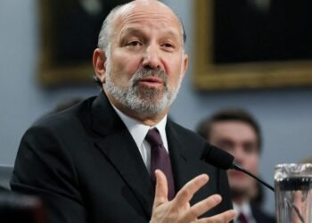 Secretário dos EUA diz que entrada em vigor de tarifas não será adiada