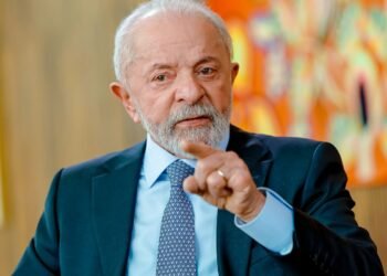 O Brasil negociará como país soberano, diz Lula no New York Times