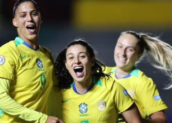 Brasil inicia Copa América com vitória de 2 a 0 sobre a Venezuela
