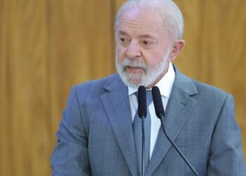 Lula regulamenta a Lei de Reciprocidade Comercial