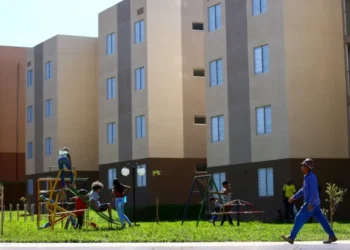 Caixa abre hoje leilão de mais de 2 mil imóveis na Bahia e mais 24 Estados