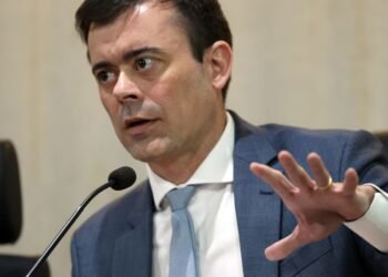 Tarifaço não deve afetar investimentos dos EUA no Brasil