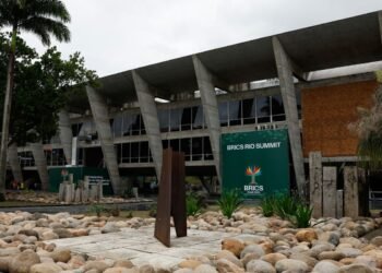 Líderes chegam para a reunião de Cúpula do Brics no MAM