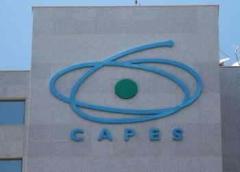 Capes: 96 brasileiros desistiram de doutorado sanduíche nos EUA