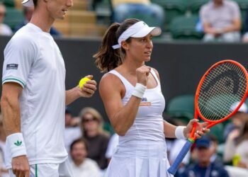 Luisa Stefani é vice-campeã de duplas mistas no Torneio de Wimbledon