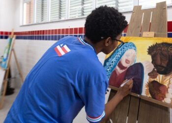 Artes e acolhimento: escola mostra modelo de ensino integral na Bahia