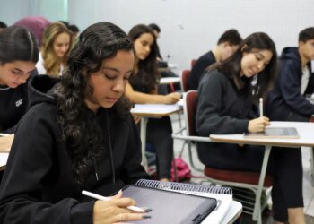 Fies 2025: divulgada lista de espera do segundo semestre