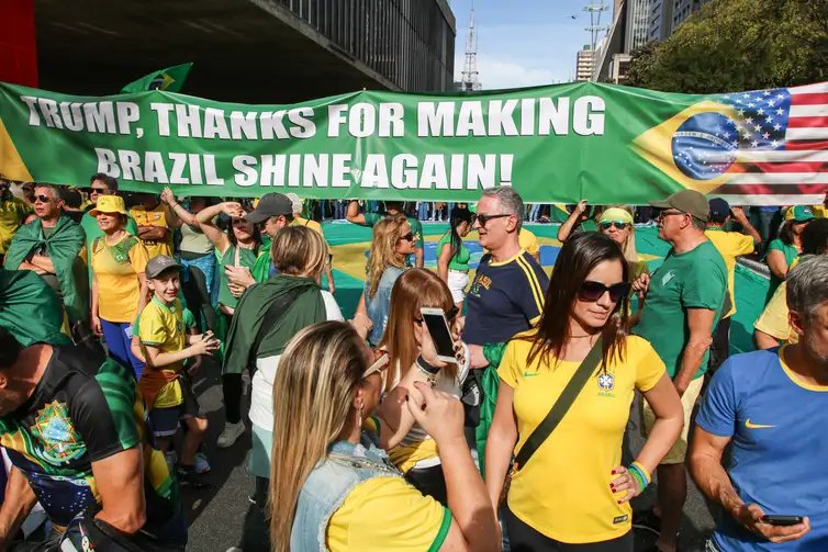 Cadu Pinotti/Agência Brasil São Paulo (SP), 03/08/2025 - Apoiadores do ex-presidente Jair Bolsonaro realizaram manifestação na avenida Paulista e em diversas cidades do país. Os atos foram convocados por aliados de Bolsonaro.
Foto: Cadu Pinotti/Agência Brasil